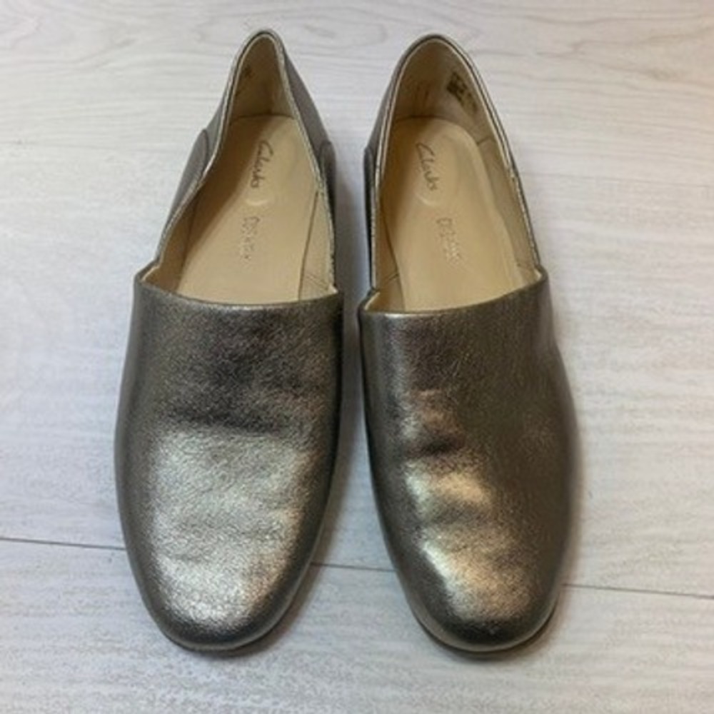 Clarks Womens 8.5 M Pure Tone Loafers Metallic Pewter Leather D Orsay Flats Shoe